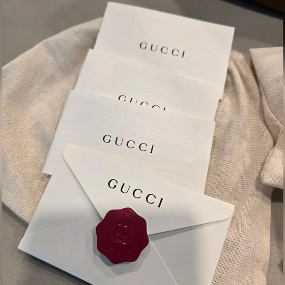 Gucci Diana small shoulder bag (With receipt) - Picture 2 of 16